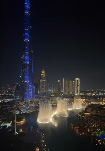 Experience the Dubai Fountain Show on New Year's Eve