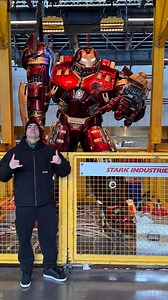 44K views · 181 reactions | Qua vogliono farmi concorrenza! Dentro la Stark Factory hanno messo questo Hulkbuster enorme 朗 devo chiedere informazioni su come metterlo in entrata del negozio! Se ci sta? vi piace? #iosonounvirtuale #ironman #hulkbuster #marvel #tonystark #marvelstudios #disneyland #disneylandparis #avengerscampus #avengers | Mondo Virtuale di Maga | Facebook
