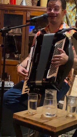 Hoje a animação no matutu fica por conta de Marla Moura e Júnior Teixeira! Vem pro Matutu saborear o melhor da culinária | Matutu Restaurante