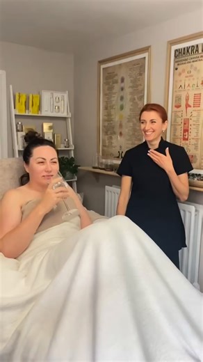 Key Benefits of Fohow Therapy 🌿⚕️ • Improves circulation → enhances oxygen & nutrient delivery • Relieves muscle & joint pain → reduces stiffness & tension • Boosts immunity → supports natural healing & detoxification • Strengthens nervous system → lowers stress, improves sleep & focus • Supports skin health → detoxifies, hydrates & slows aging • Restores balance → harmonizes body functions & energy flow ✨ Experience holistic healing for body, mind, and skin. 📞 Book your Fohow Therapy session 