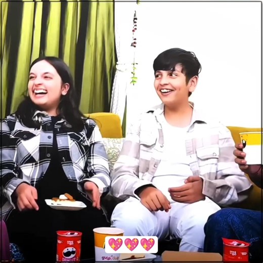 Best Siblings Duo 💖 | MUMMY KA BIRTHDAY GIFT | Aayu and Pihu Show | Video Credit- ‎@AayuandPihuShow