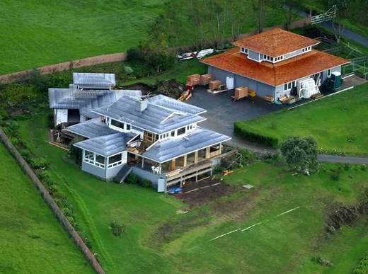 10 facts about Oprah’s palatial $60M Maui estate