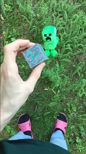 Creeper Minecraft in Real Life