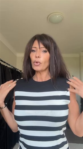 nathalie andreani 🌺🌺🌺 on Instagram: "Quelle tenue tu préfères @morganfenouillet merci pour votre gentillesse 😍"