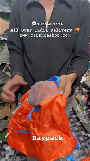 Foldable PAKEASY Backpack and Day Bag for Hiking and Day Trips | 25 Litres |