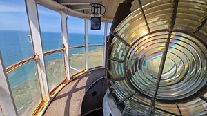 La visite du phare d’Antifer : un panorama époustouflant à découvrir près du Havre