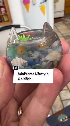 Replying to @shaily_young_ Same🙌🏼 I need all tanks🐟🐠🐢 @Miniverse Make it Mini Lifestyle Goldfish #miniatures #makeitminiverse #miniverselifestyle #miniverse #makeitmini