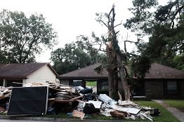 ‘Hurricane Deductibles’ Shift Home-Repair Costs to Consumers