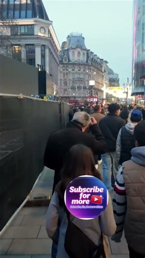 Soothing ASMR Walk | Leicester Square London 4K 60FPS