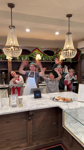 Baked with love @The Baker 🤣👨‍🍳🔥 #dancing #dance #trend #viral #fyp