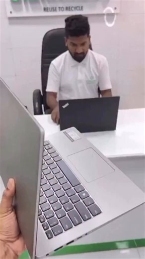 GIZMOSBUY ™ - The Laptop Store on Instagram: "🎄 Christmas Mega Sale at Gizmosbuy! 🎄 Get a Certified Refurbished Laptop starting at just ₹14,990* and unlock ₹20,900+ worth of FREE Christmas Gifts! 🎁✨ 🎅 Christmas Special Gift: Get a FREE Android Phone on every Premium Laptop Purchase! 📱🎁 🎁 Your Christmas Gift Box Includes: ✅ Up to ₹5,000 Student Cashback ✅ FREE Canon Printer (₹4,299) ✅ FREE 6-in-1 Accessories Kit (₹2,499) ✅ FREE 1-Year Extended Warranty (₹4,299) ✅ FREE Android Smartphone on