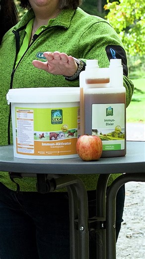 3 einfache Schritte für ein starkes Immunsystem 🐴💪 Gerade in der kalten Jahreszeit braucht dein Pferd extra Unterstützung – und die ist oft einfacher als gedacht ✨ ✔️ hochwertiges Futter ✔️ wichtige Mineralien ✔️ wertvolle Vitamine Klingt logisch? Ist es auch 😉 Genau diese drei Bausteine stecken in unserem Immun-Aktivator und Immun-Elixier – zur Unterstüztung der Widerstandskraft, Vitalität und ein gutes Bauchgefühl, wenn das Wetter oder der Fellwechsel herausfordert. Denn: Starke Abwehrkräft