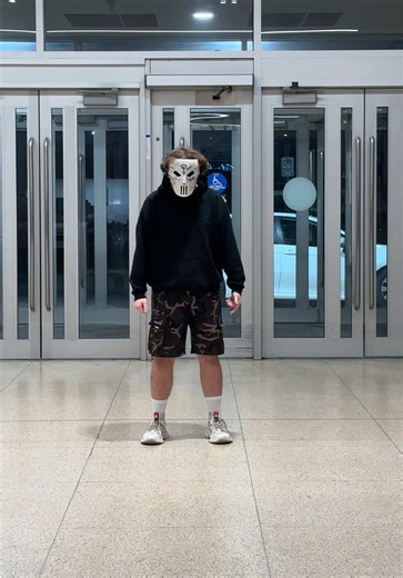 The 6 7 song acapella no. 10 in a mall on boxing day #lilgodd #67 #67song #mall #acapella