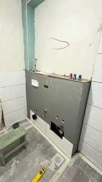 Cat costa mp de gresie/faianta la o baie?