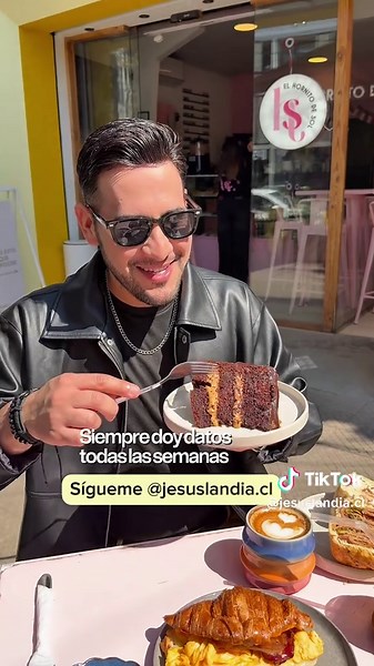 🍩🔥 ¡DONAS A SOLO $200! Sí, leíste bien 👀 Para aprovechar la promo en Dunkin’: 📲 Entra a la app de Mercado Pago 🎟️ Busca y activa el beneficio de Dunkin’ 🔑 Ingresa el código: DUNKINMP 💳 Paga con Mercado Pago 🍩 ¡Y disfruta tu dona a solo $200! ⚠️ Revisa la vigencia, disponibilidad y condiciones del beneficio directamente en la app antes de ir. 📌 Guarda este reel para que no se te pierda el código y compártelo con esa persona que ama las donas. Y si quieres más datos, promociones y lugares