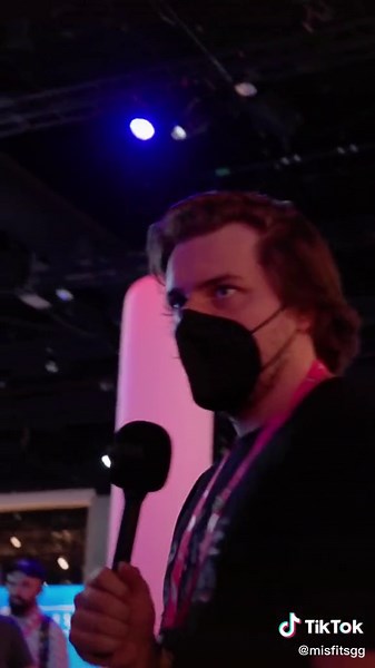 He predicted the TwitchCon ball pit incident 😳 #sneegsnag #twitch #streamer