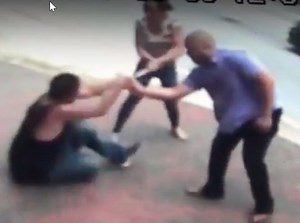 Man Dressed As Woman Beats And Robs Victim