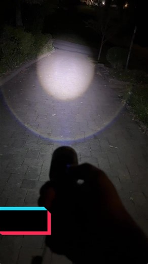 Is it a spotlight or a flashlight. This has to be one of the coolest flashlights that I’ve ever seen. Not only can you telescope in on things, but it’s also a spotlight and you can actually set things on fire. It’s perfect for camping every day use outdoor use pretty much anything.#skyfire #flashlight #tacticalflashlights #canpinggear