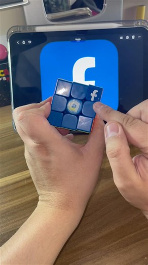 Drawing the Facebook Logo on a Rubik’s Cube 💙