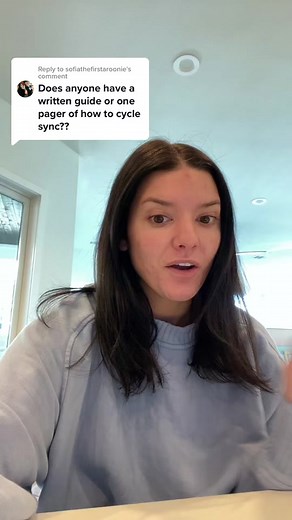 Replying to @sofiathefirstaroonie #greenscreen how to track your period, workout outs, and diet! #cyclesyncing @28wellness