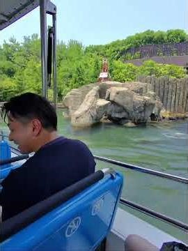 Survive the Fierce Jaws Shark Attack at Universal Studios Japan #jawstheride #themepark
