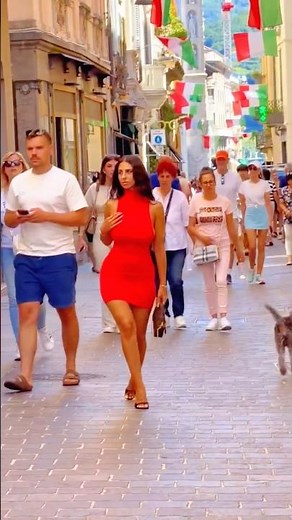 Red Mock Neck Mini Dress for an Italian Summer Walk ❤️🇮🇹 Street Fashion Style Inspo #StreetStyle