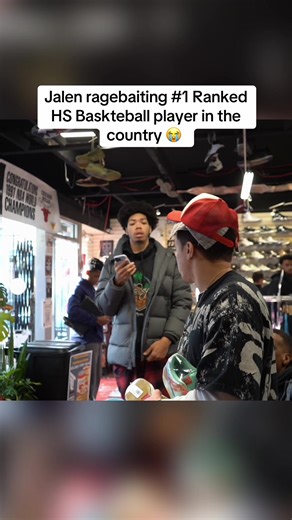 Tyran Stokes don’t want the Smoke #lesschwabinvitaional #tyranstokes #portland #highschoolbasketball #viral