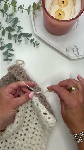 Crochet joining technique (slip stitch join)