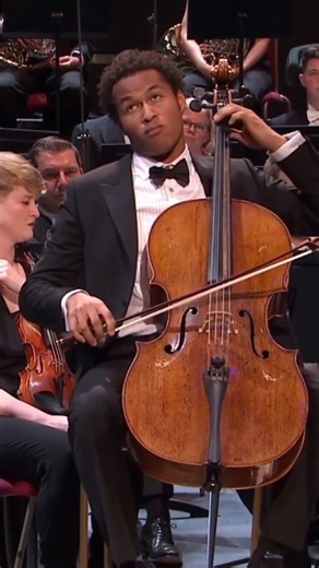A look back to 2019, performing Weinberg’s ‘Prelude No. 18’ at the BBC Proms 🎵🎶 I hope you've been enjoying this year's Proms season, I certainly have 🎻 | Sheku Kanneh-Mason