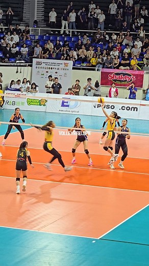 HATID NA HATID SA SETTER A-pass by Julia Balingit to Cassie Carballo ! Blessing A-quick! 🏐💪🐯 #ust #ssl #ShakeysSuperLeague #unitycup #volleyball #womens #college #sport #athlete #reels #fbreels #fyp #foryou #foryoupage #trendingreelsvideo #trending #spike #game | Volley Reels