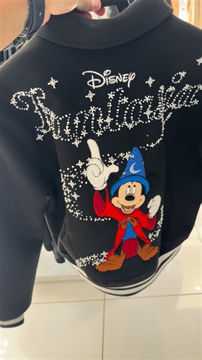 THEMEPARKDETECTIVE on Instagram: "FANTASIA MERCH IN SHOE PALACE IS AMAZING I WANT THE HOODIE 😮😮😮 SHOE PALACE COLLABORATION WITH DISNEY HAVE BEEN GREAT #disneyland #disney #disneyworld #disneyparks #disneygram #disneylandparis #disneylife #mickeymouse #disneyfan #waltdisneyworld #disneylove #fypage #instadisney #trending #waltdisney #disneyprincess #disneyinsta #disneyphotography #disneystyle #wdw #disneyig #disneylandresort #dlp #magickingdom #disneyphoto #disneypins #disneylover #mickey #min