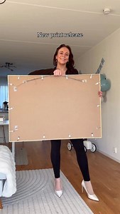 New print and painting release✨ 23/1 set your alarms! Around lunch time 12 CET three new paintings and this lovely print will be released on artbymissj.se 🫶🏼 Get your favorite before it is gone... Bound by love Fine Art Print 100x70 cm #abstractart #art #artbymissj | 𝓐𝓻𝓽 𝓫𝔂 𝓜𝓲𝓼𝓼 𝓙.