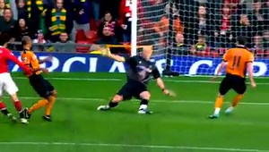 Manchester United-Wigan and Liverpool FC-West Ham kick off a busy weekend on Fox Soccer, live tomorrow starting at 10 a.m. ET. Peep the vid... | FOX Soccer