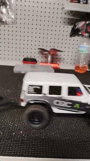 jeep Wrangler towing crawler trailer