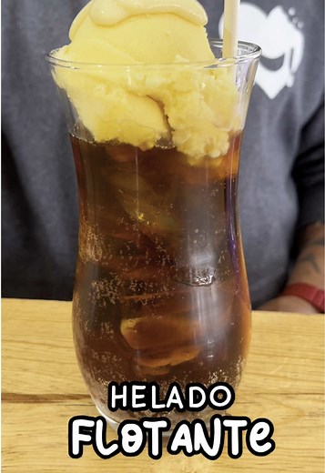 Ya llegó el helado flotante a café sin suerte! Prueba está riquísima combinación de root beer, nieve de vainilla y leche condensada 🤤 #nieve #cafeteria #cafe #cuu #bebida
