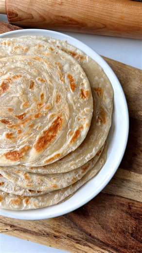 model chef 👩🏽‍🍳🇨🇦 on Instagram: "EAST/CENTRAL AFRICA CHAPATI 🌍❤️ Recipe below! - 3 cups all-purpose flour, plus more for rolling - 1 tbsp granulated sugar - 2 tsp salt - 1/4 cup vegetable oil, plus plenty more for kneading brushing and greasing pan - 1-1.25 cups warm water In a large bowl, mix flour, sugar and salt. Add 1/4 vegetable oil and rub with hands to mix. Add water and start kneading - add more water as needed (I ended up only adding 1-2 tbsp more). Drizzle oil so dough can soften