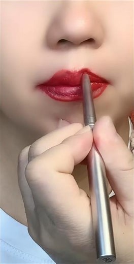 Lip Makeup Tips for Beginner Perfect Lip Liner & Lipstick Tutorial Easy Lip Makeup #beauty #shorts