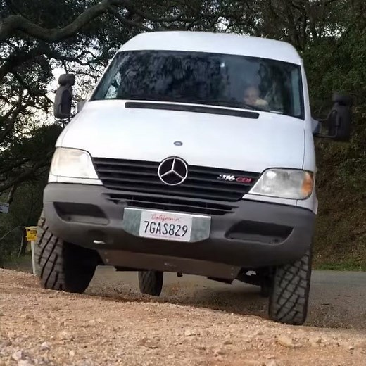 Sprinter Van offroad