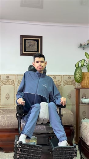 sidaLi mch on Instagram: "Aujourd’hui, Sidali a besoin de nous. De nos prières, de notre solidarité et de notre humanité. Un petit don peut sembler insignifiant pour certains, mais pour Sidali, il peut devenir un espoir, un soulagement, voire une chance de guérir. 🙏 Merci du fond du cœur à chaque personne qui aide, partage ou prie pour Sidali. Chaque geste compte 🤍 📌 Comment aider : ➡️CCP(algérien): 0020028793 clé:89 MERNACHE SID ALI 🔗Lien de la cagnotte ( à l’étranger): https://gofund.me/e8