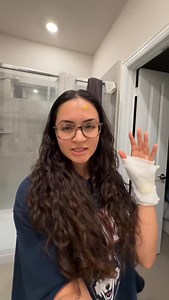 who wants to sign my cast? 🥹 | Melissa Mancuso