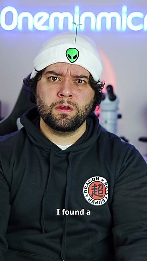 This rock turned out to be something completely unexpected 🤯 #moss #microscope #science #pillbug #slater #rolliepollie #bug #STEM #macro