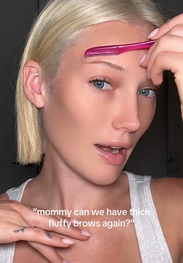 How to Help Your Eyebrows Grow Back Naturally