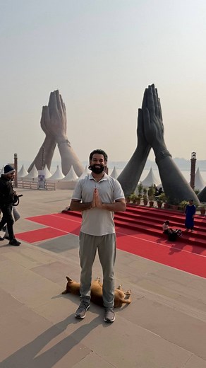 Гид в Индии | Индивидуальные туры | Туры в Индии on Instagram: "🇮🇳 Самое яркое приключение года: побег в Индию на праздник красок! ✨ Вы когда-нибудь мечтали оказаться в центре самого безумного и радостного праздника на планете? Когда города превращаются в живое полотно, а незнакомые люди становятся друзьями в облаке разноцветных красок? ❤️‍🔥 Тогда март 2026 года - это ваш шанс увидеть настоящую Индию! Мы приглашаем вас в авторский тур на фестиваль Холи🌈 Мы отправимся в Джайпур, где Холи праз