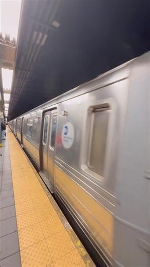 R68 Q train (2910+2908+(????+💔💔💔💔) Entering Times-Square-42nd Street