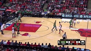 ※ Isaiah Thomas 拿下33分7助攻，其中有17分5助攻集中在最後17分鐘的比賽。 ※ Jimmy Butler 今天23罰19中，拿下33分9助攻5籃板，成了公牛隊史第3位在季後賽單場獲得至少20次罰球的球員。 ※ 公牛和塞爾蒂克前4戰都是在客場贏球，是2005年小牛與火箭系列賽後首見。 | NBA Taiwan