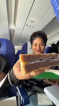 What I ate in a flight✈️🍔 #malayalam #whatieatinaday