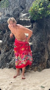 33K views · 7.8K reactions | Outfit change at the beach #outfit #beach | Maximus Junior | Facebook