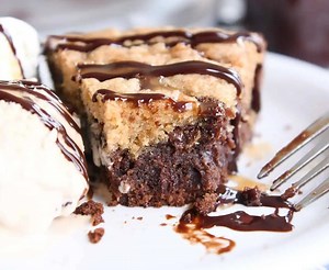 8.2K views · 148 reactions | This easy brookie pie is the perfect mashup of rich, decadent brownies and soft and chewy chocolate chip cookies! It’s easy and so very delicious! GET THE RECIPE: https://www.melskitchencafe.com/brookie-pie/ | Mel's Kitchen Cafe | Facebook