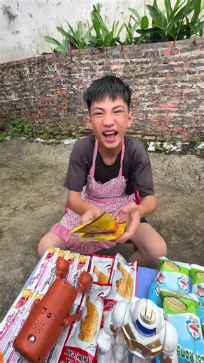 Hiệu ứng domino và rô phi bắt đền chủ quán #nangkhieuvip #funny #comedy