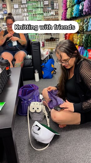 Knitting and crochet with friends 🥰🥰🥰 | Yarn Dragon